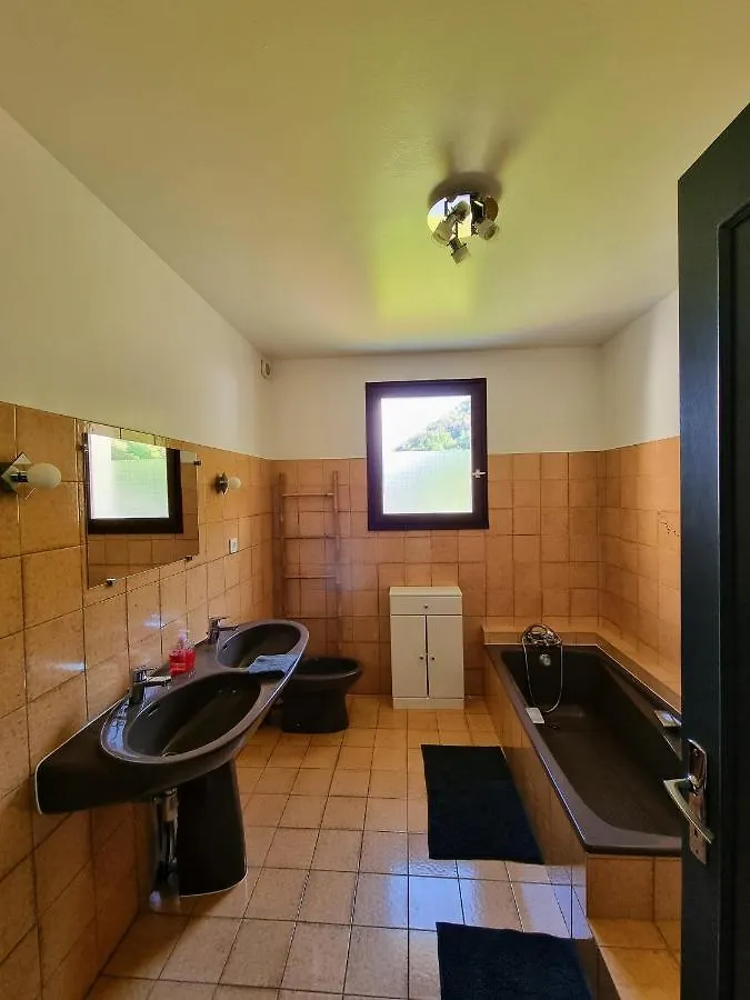 Grande Villa Avec Jardin Privatif - Bagneres De Luchon Juzet-de-Luchon 0*,